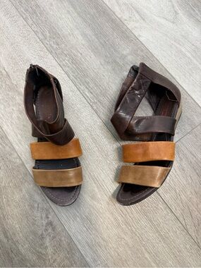 PIKOLINOS Two-Tone Leather Wedge Sandals - Dark Brown & Tan size 38